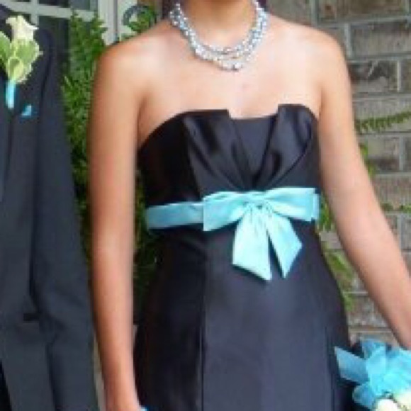A Prom Dress - Picture 1 of 3